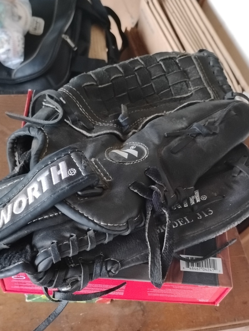 Worth Black Leather Baseball Glove with Woven Pocket(Right Hand Thrower)